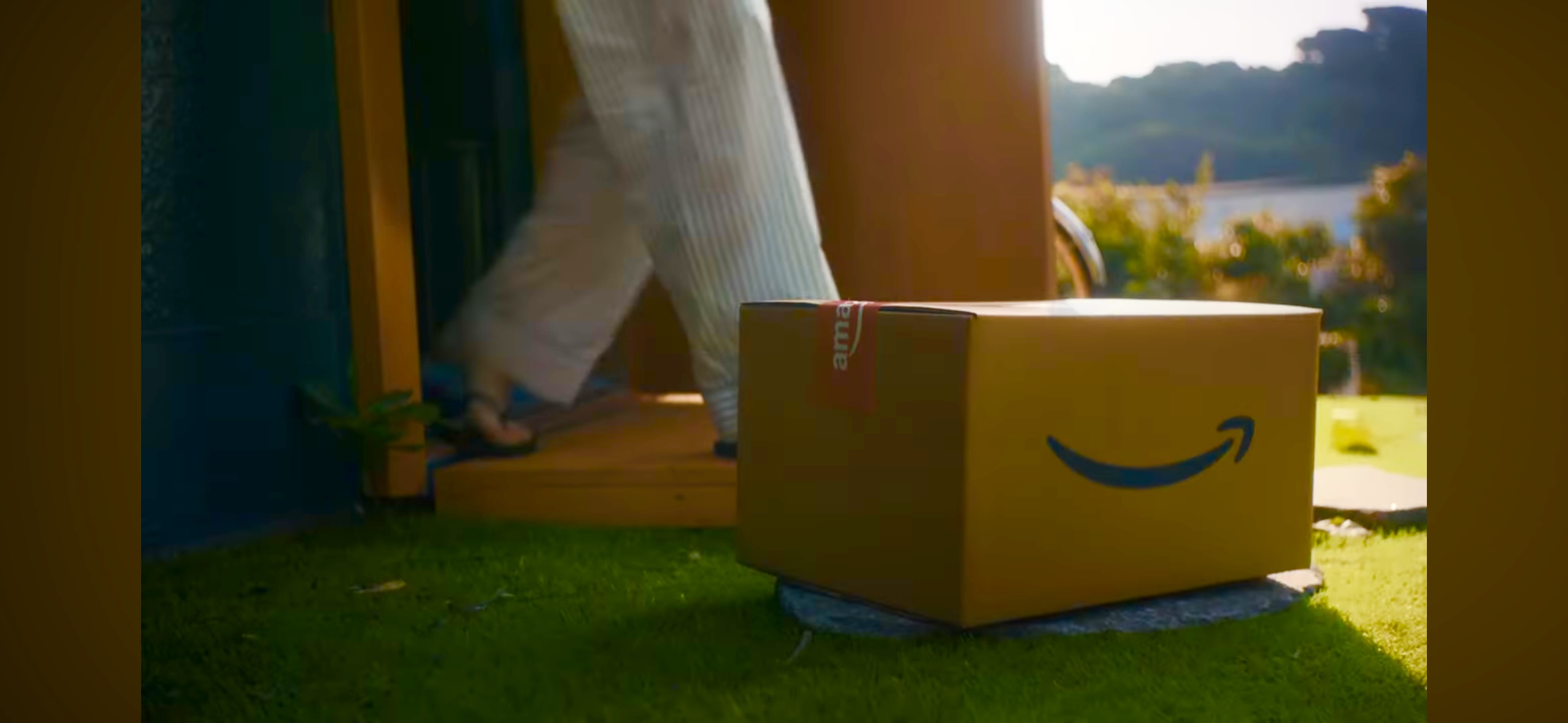 出典：AmazonのCM